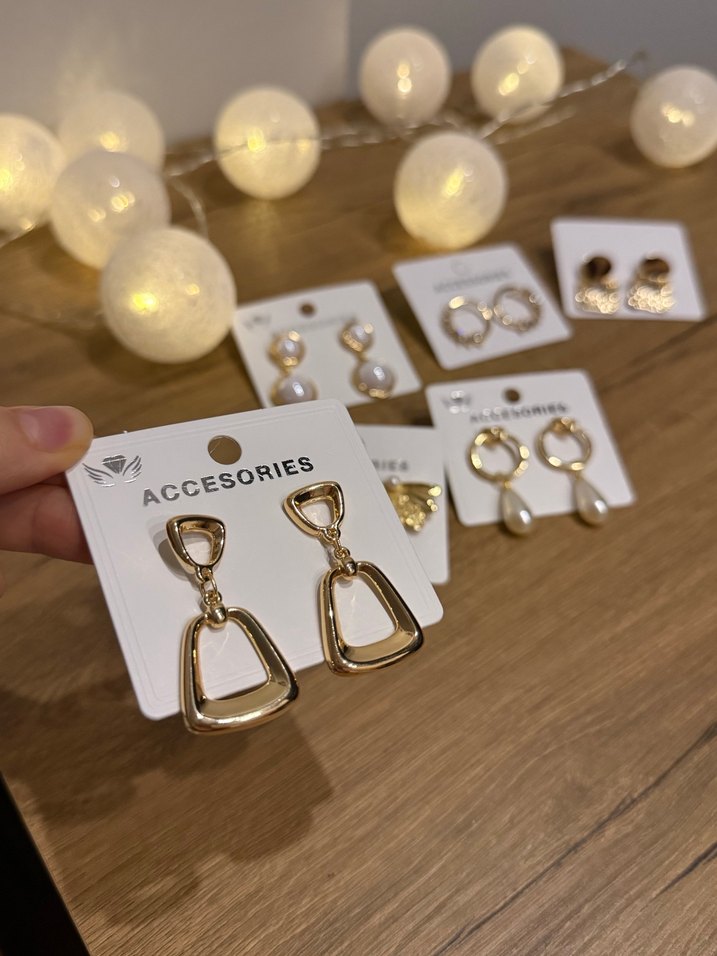 Altın Renk Mini Boncuklu Bohem Küpeler - Görsel 3