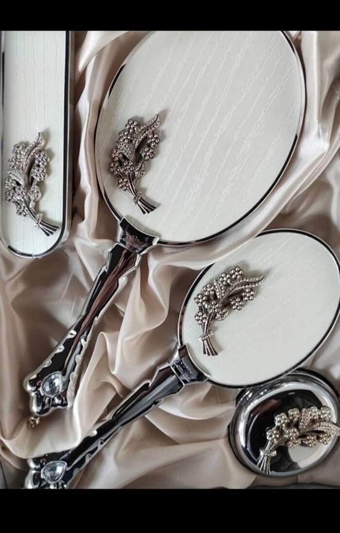 Nakışlı Beyaz Metal Ayna Seti - Görsel 2