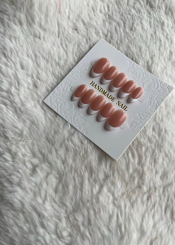 Bej Pastel El Yapımı Tırnak Süslemeleri - Görsel 2