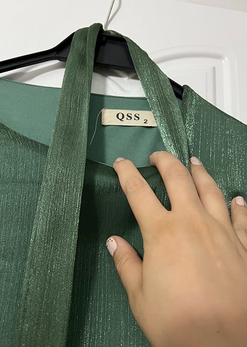 Parlak Yeşil Uzun Drapeli Kadın Abiye Elbise - Görsel 4