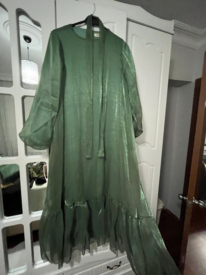 Parlak Yeşil Uzun Drapeli Kadın Abiye Elbise - Görsel 3