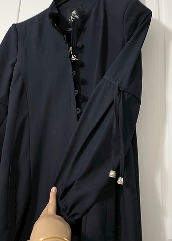 Düğmeli Siyah Kadın Uzun ferace - Görsel 4