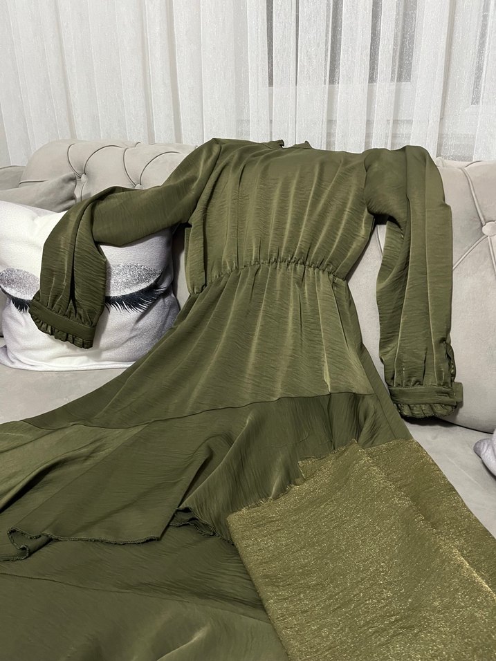 Kadın Haki Uzun saten detaylı  Elbise - Görsel 3