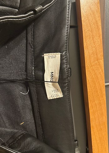 Kadın Siyah Deri Mini Şort Mango xs - Görsel 2