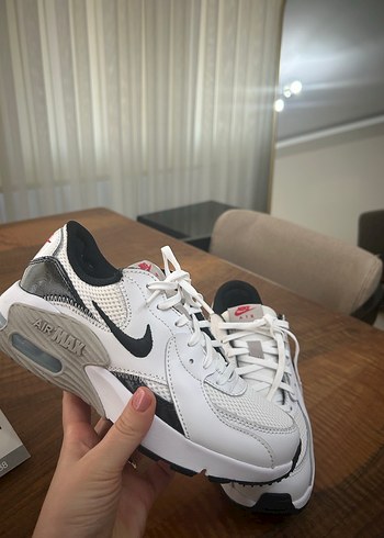 Nike Air Max Beyaz Kadın Spor Ayakkabı - Görsel 2