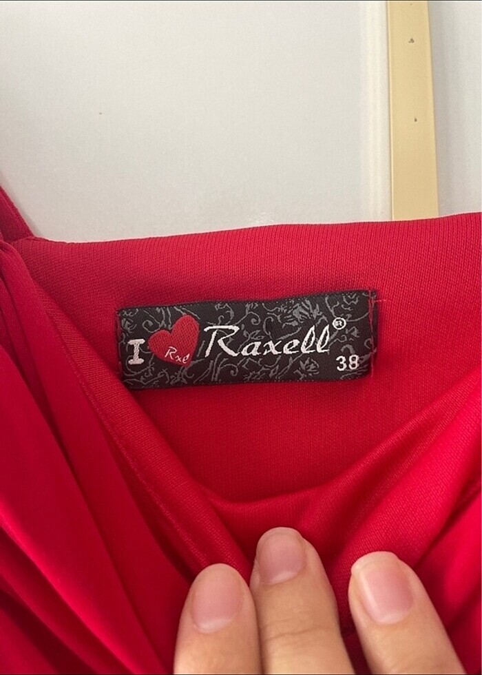 Kırmızı abiye elbise - Görsel 3