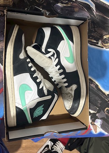 nike Jordan 1 mid white/green glow-black
