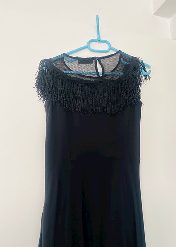 Siyah Fırfırlı Uzun Kolsuz Elbise - Görsel 3