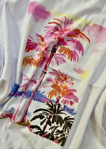 Beyaz Baskılı Kadın Kısa Kollu Tişört - Görsel 3