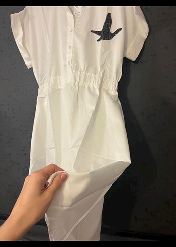 Düğmeli, Nakışlı Beyaz Mini Gömlek elbise - Görsel 3