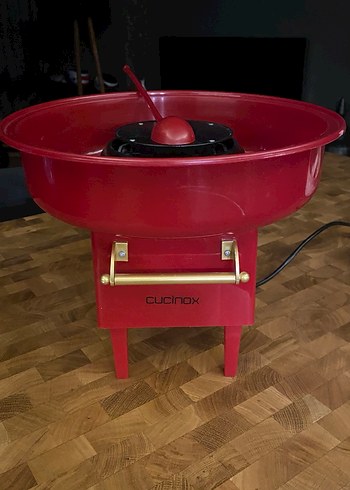 Cucinox Kırmızı Karnaval Pamuk Şeker Makinesi - Görsel 2