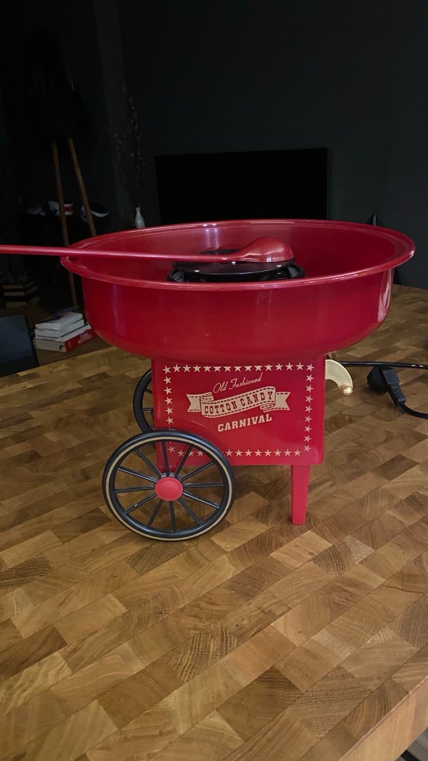 Cucinox Kırmızı Karnaval Pamuk Şeker Makinesi - Görsel 3