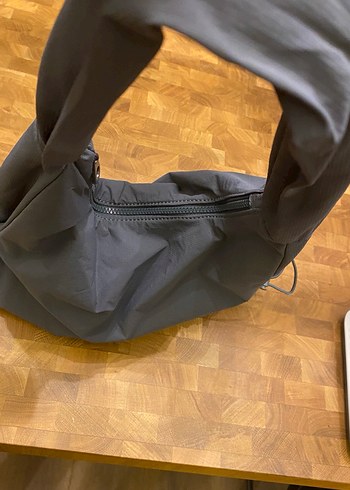 Pull&Bear Gri Fermuarlı Kadın Spor Çanta - Görsel 5