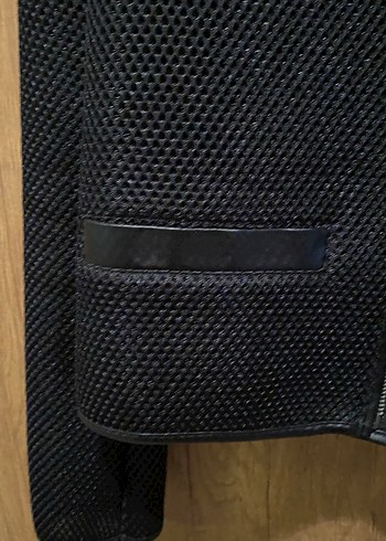 Batik Deri Detaylı Siyah Fermuarlı Kadın Ceket - Görsel 4