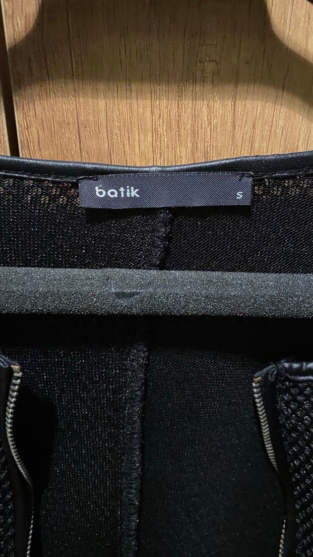 Batik Deri Detaylı Siyah Fermuarlı Kadın Ceket - Görsel 5