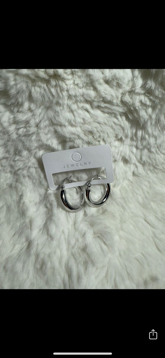 Gümüş renk halka küpe - Görsel 3