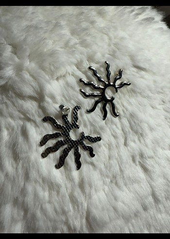 Gümüş renk yarım güneş küpe - Görsel 2