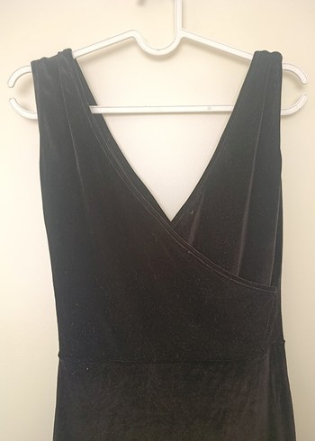 Siyah V Yaka Kadife Elbise - Görsel 2