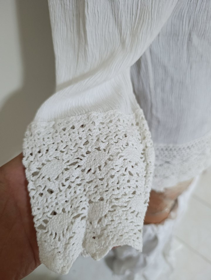 Dantel Detaylı Beyaz Keten Bohem Bluz - Görsel 3