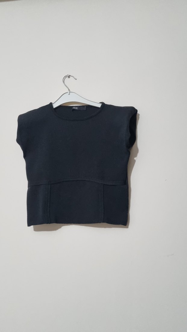 Siyah Kısa Crop Top Fitted Kesim - Görsel 2