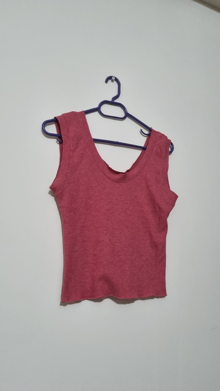 Koyu Pembe V Yaka Kolsuz Crop Top - Görsel 3