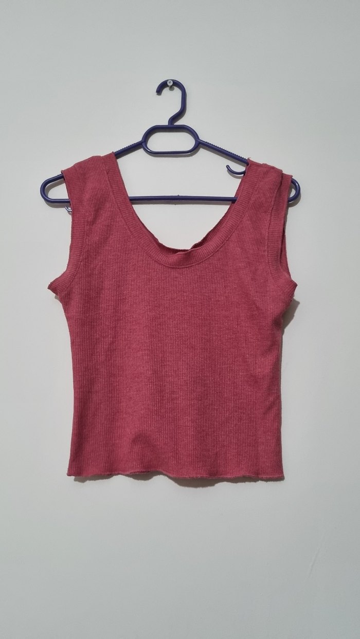 Koyu Pembe V Yaka Kolsuz Crop Top - Görsel 4