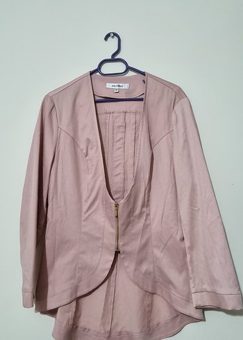 Pembe ,önden ve arkadan fermuar detaylı Midi ,pastel pembe Ceket - Görsel 6