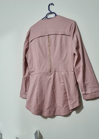 Pembe ,önden ve arkadan fermuar detaylı Midi ,pastel pembe Ceket - Görsel 8