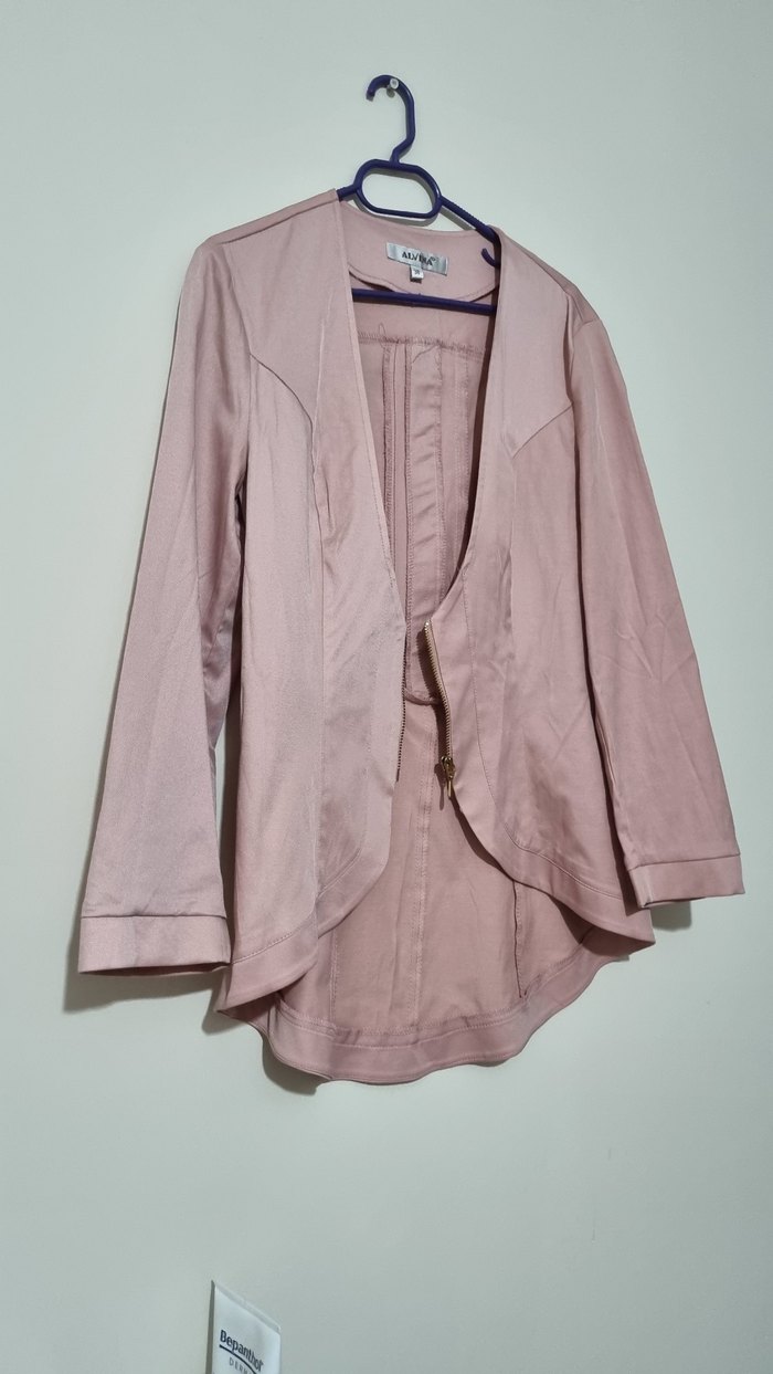 Pembe ,önden ve arkadan fermuar detaylı Midi ,pastel pembe Ceket - Görsel 2