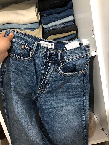 36 Beden Stradivarius jean
