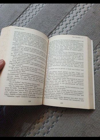 Beden Taht Oyunları - George R.R. Martin