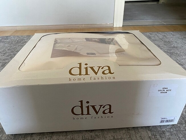 Divarese Gelin yatak örtüsü