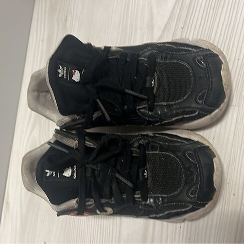 Adidas kuromi ayakkabı
