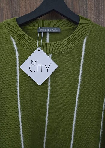 Yeşil Çizgili Kadın Triko Kazak - Görsel 3