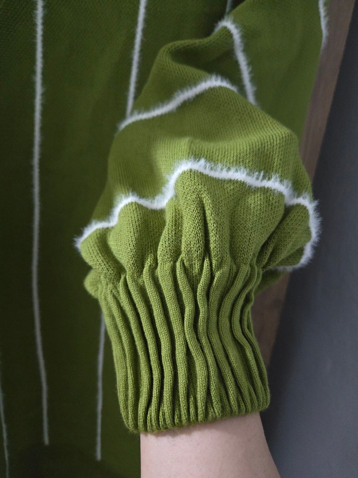 Yeşil Çizgili Kadın Triko Kazak - Görsel 4