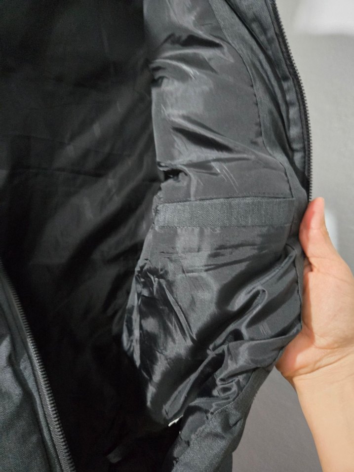 Gri Kapüşonlu Erkek Yelek - Görsel 3