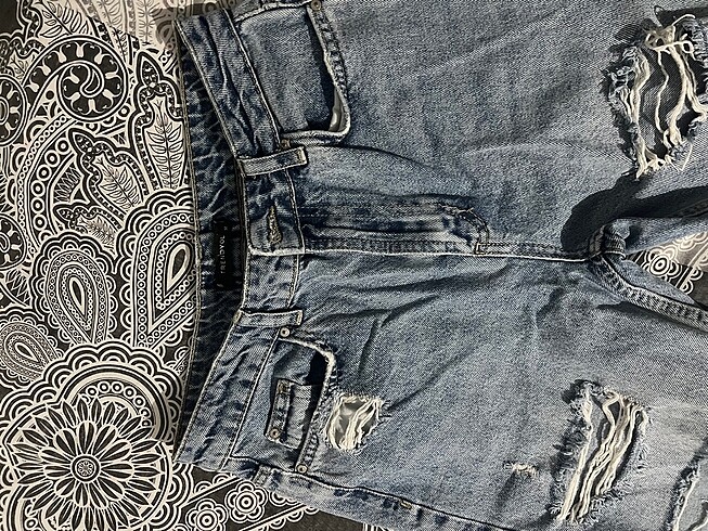 xs Beden mavi Renk Yırtık jean