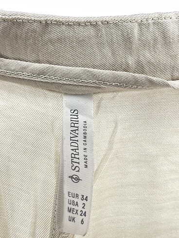 34 Beden çeşitli Renk Stradivarius Düz Kesim %70 İndirimli.