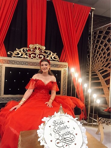 Kına elbisesi