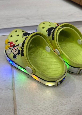 Crocs ışıklı terlik - Görsel 4