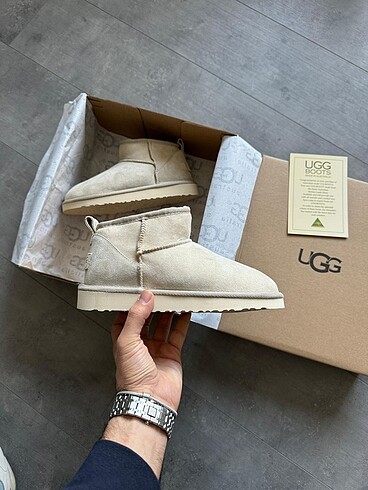 UGG W CLASSİC ULTRA MİNİ PLATFORM CREAM