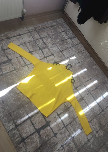 Sarı Kadın Uzun Kollu Boğazlı Sweatshirt
