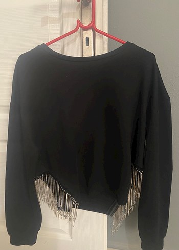 Quzu Siyah Tasli Rahat Sweatshirt