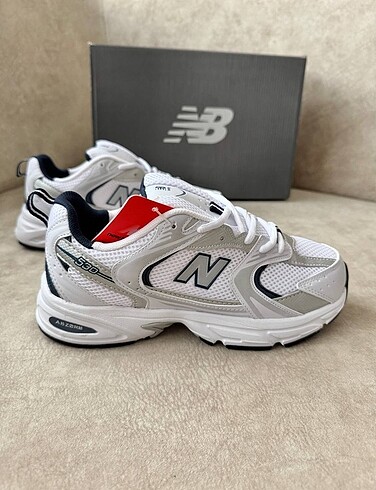 New Balance 530