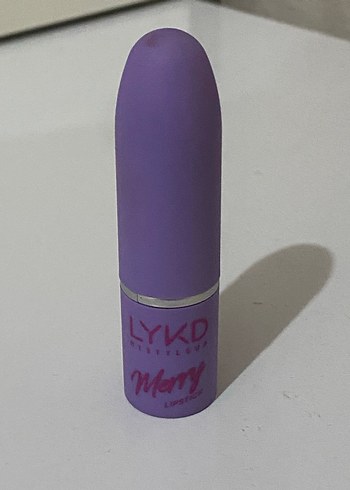 LYKD Mor Renkli Merry Lipstick