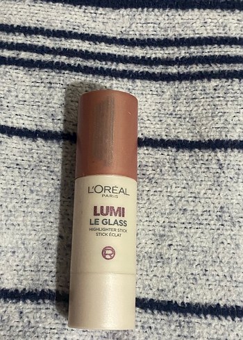  Beden L'Oréal Lumi Le Glass Aydınlatıcı Stick 620 rengi