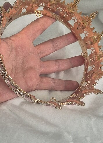 Beden Gold renk pembe taşlı prenses taç,defolu