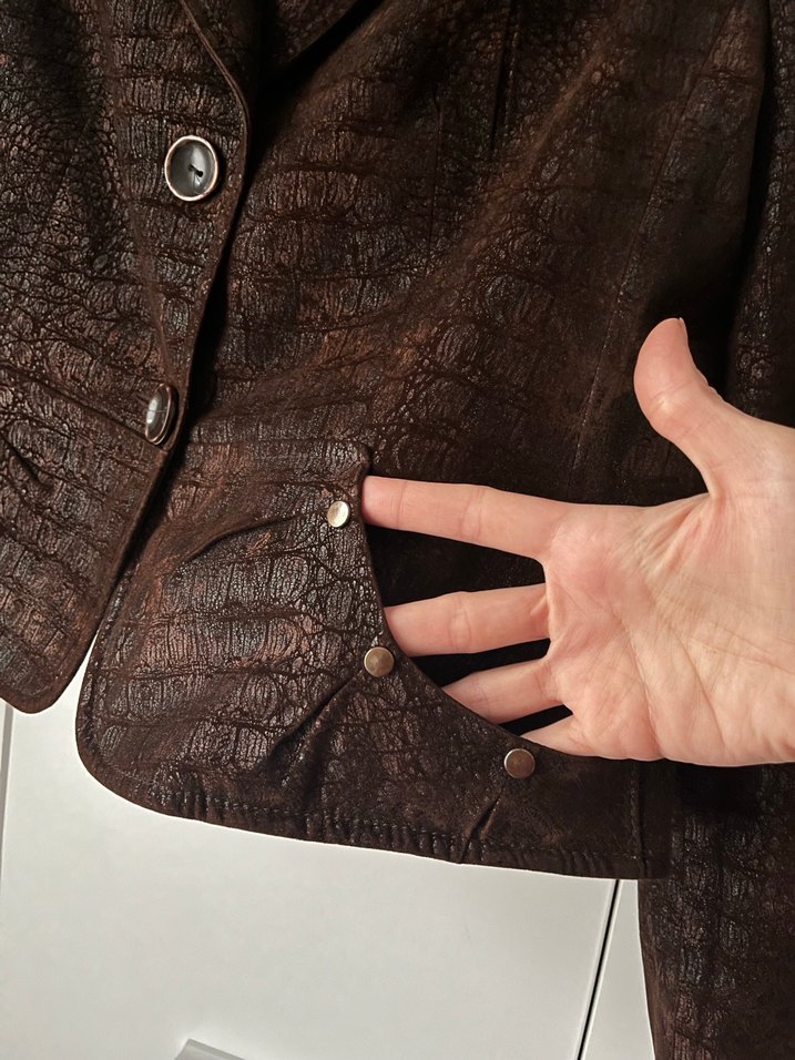 Düğmeli Kahverengi Deri Yılan Desenli Blazer - Görsel 4