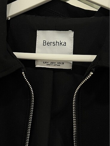 m Beden Bershka ceket