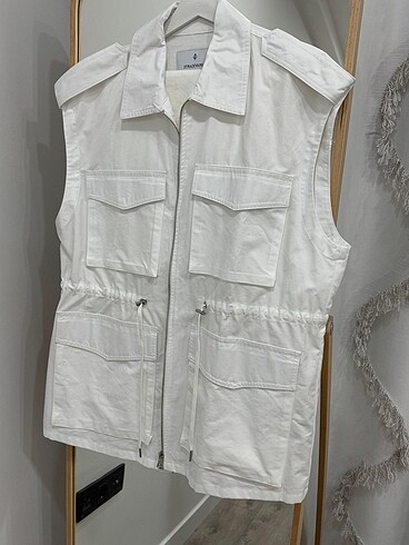 Stradivarius yelek
